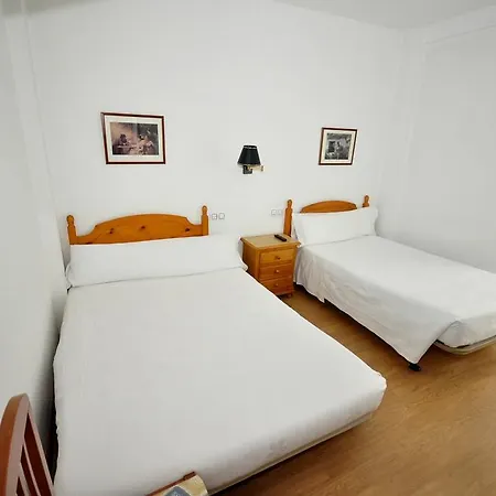 Pension Oviedo Gasthof 2*